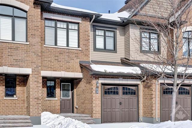 21 Fallengale Crescent, Townhouse with 3 bedrooms, 3 bathrooms and 3 parking in Ottawa ON | Image 1