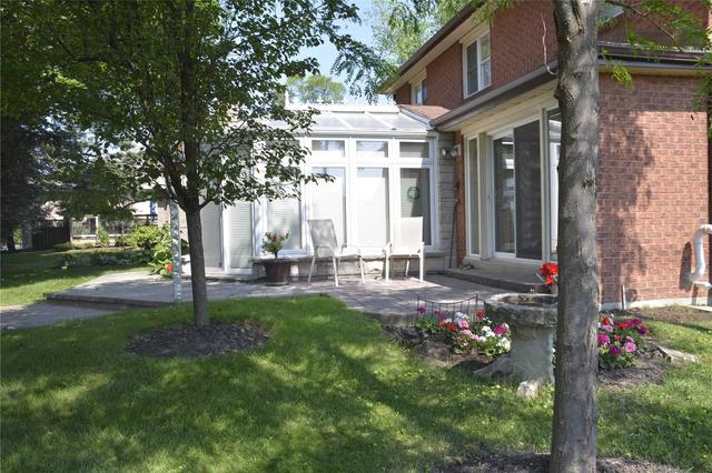 2008 Dickson Rd, House detached with 4 bedrooms, 4 bathrooms and 10 parking in Mississauga ON | Image 29