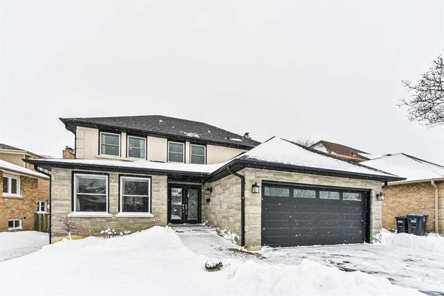 1626 Maple Ridge Dr, House detached with 4 bedrooms, 4 bathrooms and 8 parking in Mississauga ON | Image 1