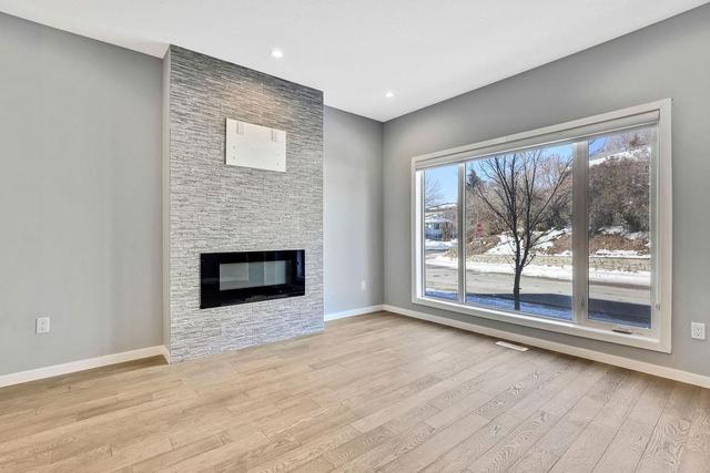 3304 2 Street Ne, Home with 4 bedrooms, 3 bathrooms and 1 parking in Calgary AB | Image 8