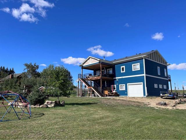 1505 Twp Rd 394, House detached with 3 bedrooms, 2 bathrooms and null parking in Lacombe County AB | Image 2