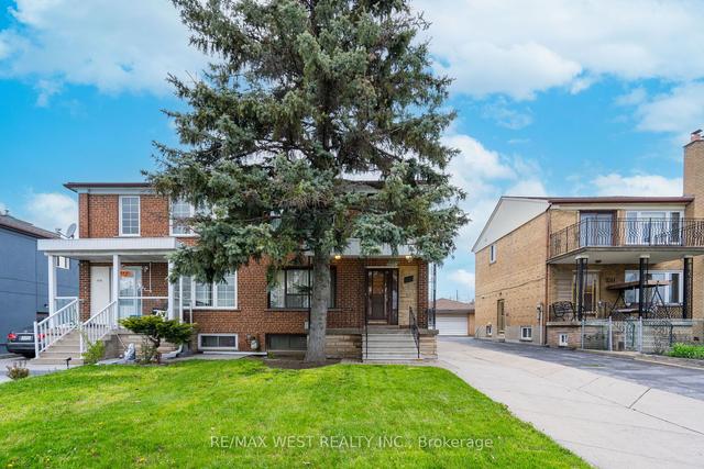 1516 Lawrence Ave W, House semidetached with 3 bedrooms, 2 bathrooms and 7 parking in Toronto ON | Image 23