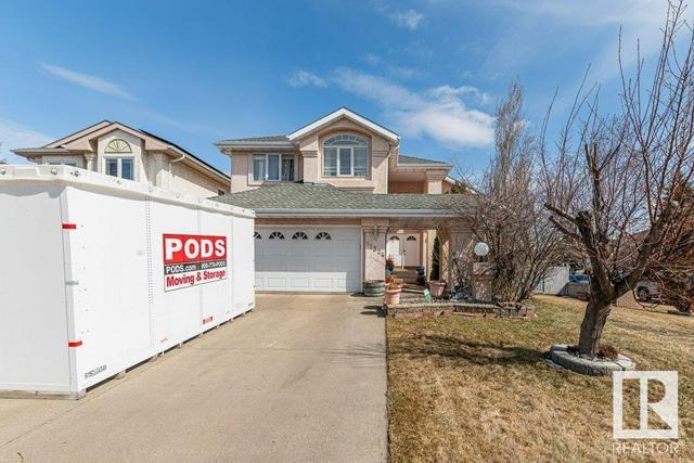11324 10 Av Nw, House detached with 5 bedrooms, 3 bathrooms and 4 parking in Edmonton AB | Image 2