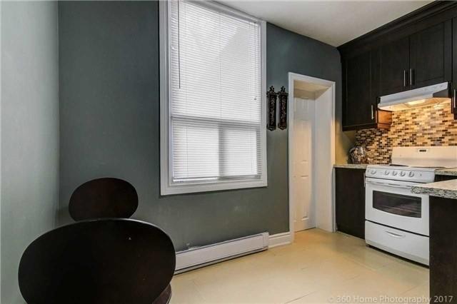 1056 Dufferin St, House semidetached with 4 bedrooms, 3 bathrooms and 0 parking in Toronto ON | Image 12