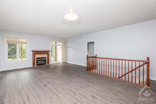 20 Samara Place, Townhouse with 2 bedrooms, 2 bathrooms and 6 parking in Ottawa ON | Image 14