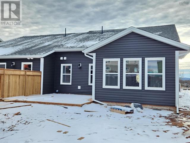 66 Community Way, House semidetached with 2 bedrooms, 2 bathrooms and null parking in Windsor NS | Image 3