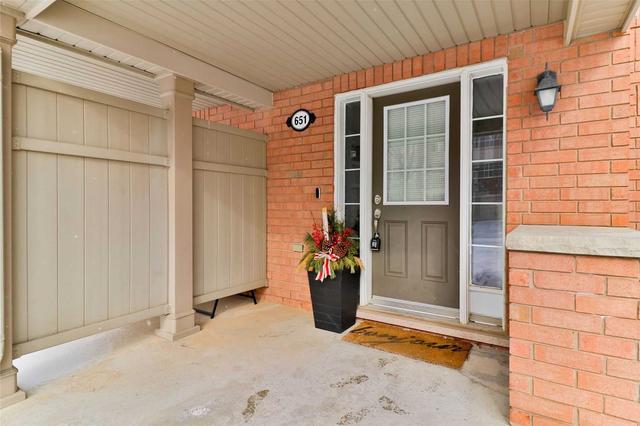 651 Frank Pl, House attached with 2 bedrooms, 2 bathrooms and 3 parking in Milton ON | Image 23