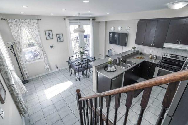 60 Soccavo Cres, Townhouse with 3 bedrooms, 4 bathrooms and 2 parking in Brampton ON | Image 15