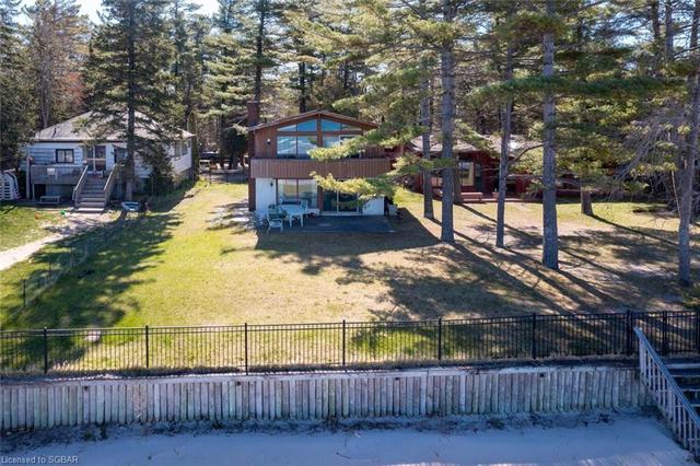162 Santos Lane, House detached with 3 bedrooms, 2 bathrooms and 5 parking in Wasaga Beach ON | Image 18