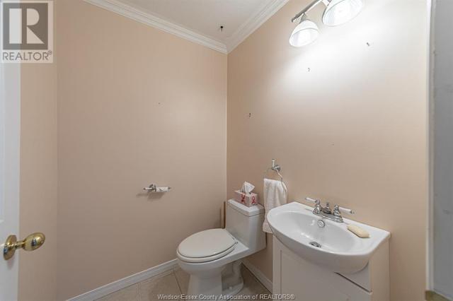 18240 Erie Shores, House detached with 2 bedrooms, 1 bathrooms and null parking in Chatham Kent ON | Image 18