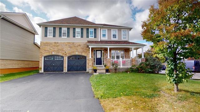 2 Mathews Court, House detached with 4 bedrooms, 3 bathrooms and 6 parking in Brantford ON | Image 1