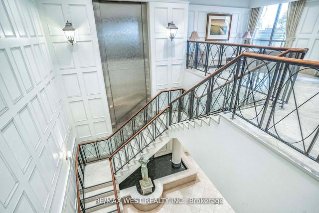 705 - 5229 Dundas St W, Condo with 2 bedrooms, 2 bathrooms and 1 parking in Toronto ON | Image 12