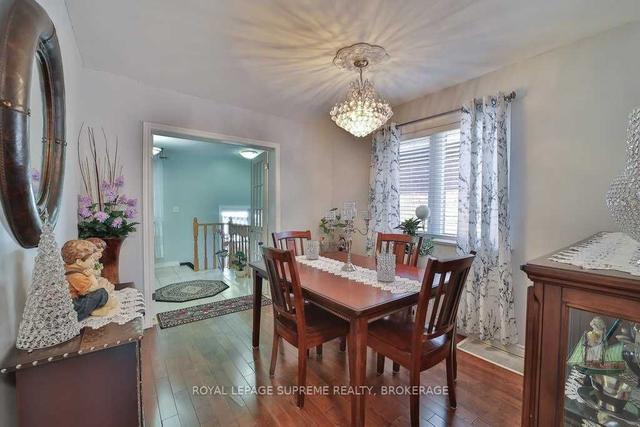 70 Bicknell Ave, House detached with 2 bedrooms, 2 bathrooms and 2 parking in Toronto ON | Image 36