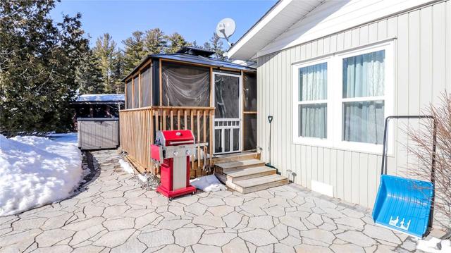 18 Sunset Dr, House detached with 2 bedrooms, 2 bathrooms and 2 parking in Innisfil ON | Image 32