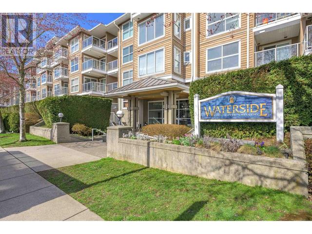 136 - 5880 Dover Crescent, Condo with 2 bedrooms, 2 bathrooms and 2 parking in Richmond BC | Image 2