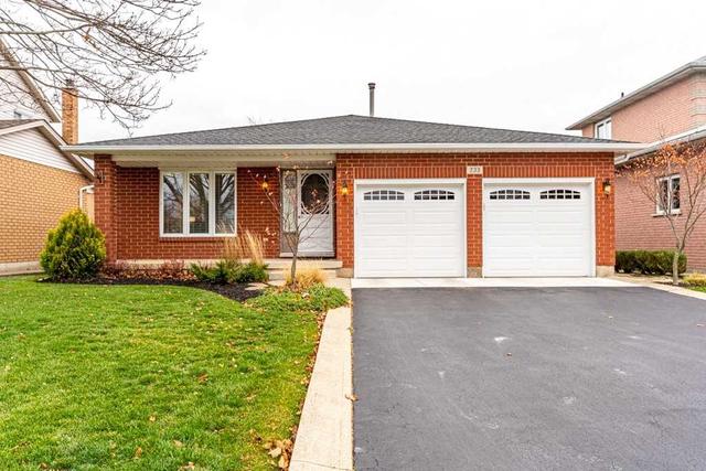 233 Alderlea Ave, House detached with 3 bedrooms, 3 bathrooms and 6 parking in Hamilton ON | Image 1