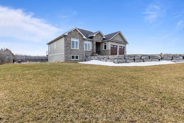 418 Golf Course Rd, House detached with 3 bedrooms, 4 bathrooms and 12 parking in Kawartha Lakes ON | Image 23