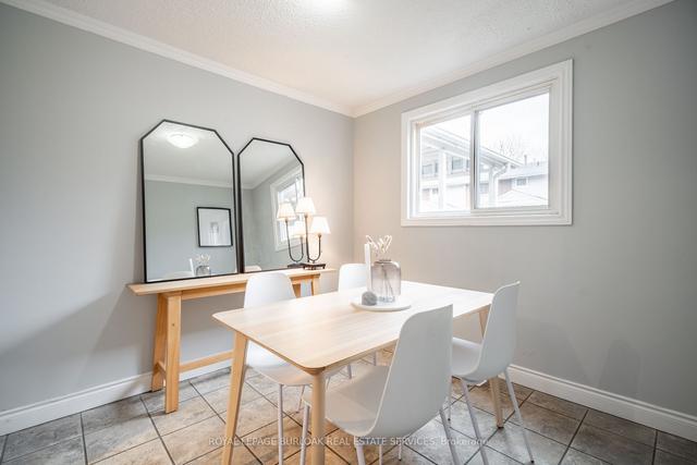 16 - 125 Limeridge Rd W, Townhouse with 3 bedrooms, 2 bathrooms and 1 parking in Hamilton ON | Image 15