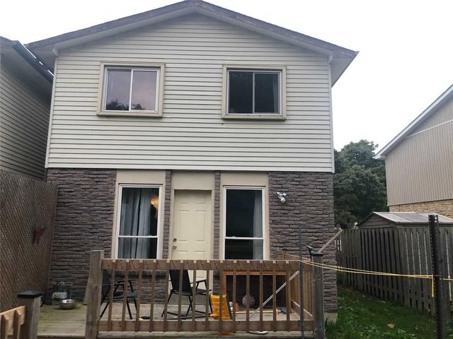 552 Lakeview Ave, House attached with 3 bedrooms, 2 bathrooms and 3 parking in Oshawa ON | Image 7