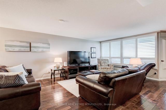 e24 - 300 Mill Rd, Condo with 2 bedrooms, 2 bathrooms and 1 parking in Toronto ON | Image 22