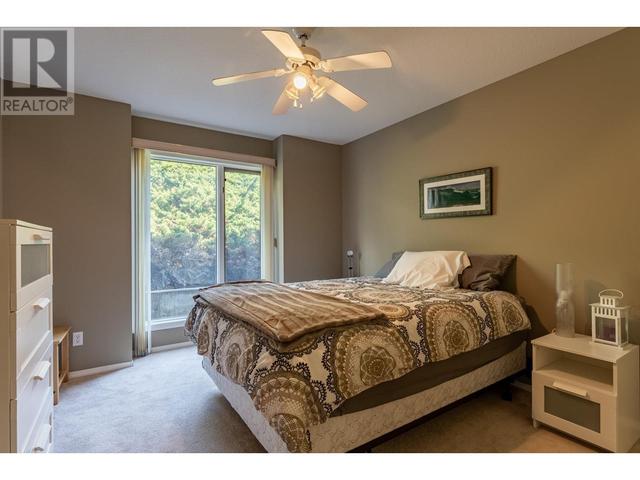 2220 Golf Course Drive, House attached with 2 bedrooms, 2 bathrooms and 2 parking in West Kelowna BC | Image 11
