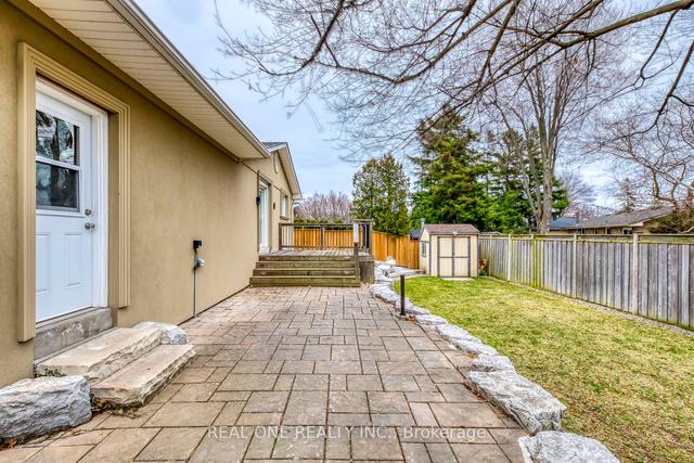 1216 Holton Heights Dr, House detached with 2 bedrooms, 2 bathrooms and 10 parking in Oakville ON | Image 25