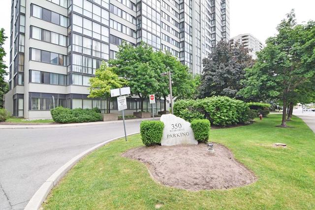 1001 - 350 Webb Dr, Condo with 2 bedrooms, 2 bathrooms and 2 parking in Mississauga ON | Image 1