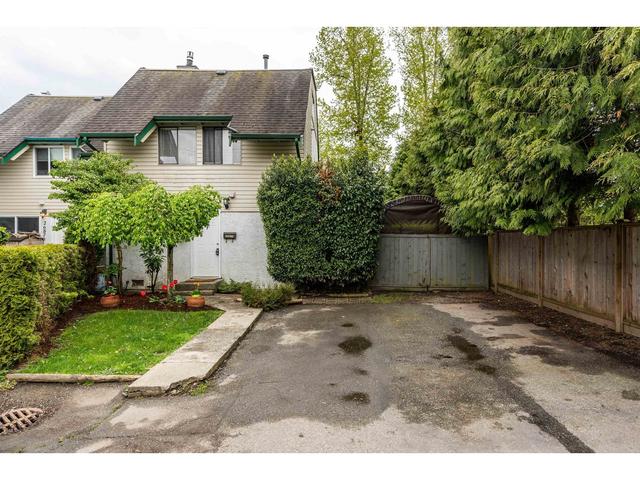15 - 26874 32 Avenue, House attached with 4 bedrooms, 2 bathrooms and 2 parking in Langley BC | Card Image