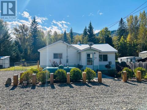 418 Webber Road, House detached with 2 bedrooms, 1 bathrooms and null parking in Clearwater BC | Card Image