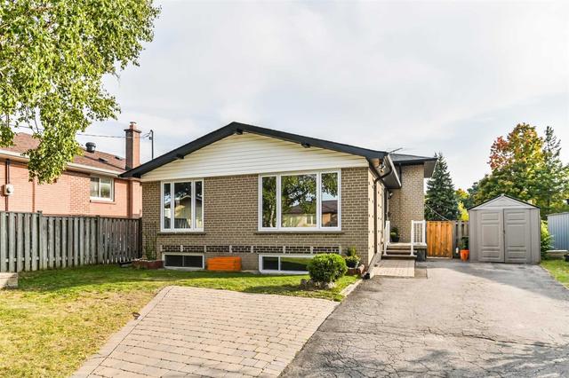 4 Jackmuir Cres, House detached with 3 bedrooms, 3 bathrooms and 3 parking in Toronto ON | Image 1