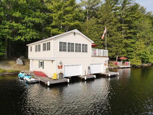 52 Island Shore, House detached with 5 bedrooms, 1 bathrooms and 0 parking in Gravenhurst ON | Image 1
