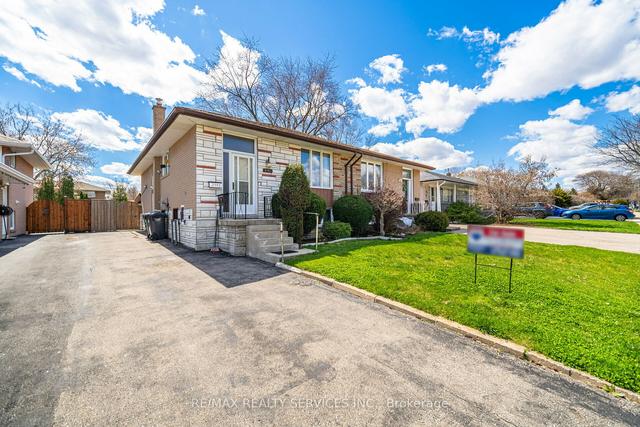 2553 Padstow Cres, House semidetached with 2 bedrooms, 2 bathrooms and 4 parking in Mississauga ON | Image 23