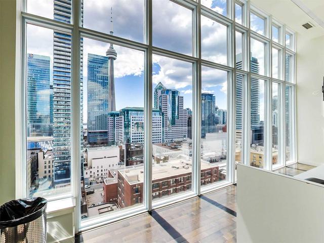 uph12 - 21 Nelson St, Condo with 1 bedrooms, 2 bathrooms and 1 parking in Toronto ON | Image 40
