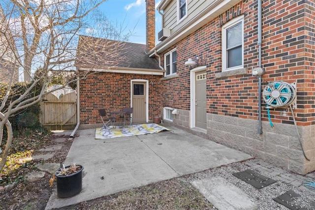 105 First Street N, House detached with 3 bedrooms, 2 bathrooms and 4 parking in Hamilton ON | Image 42