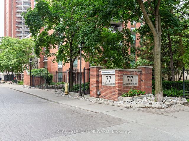420 - 77 Maitland Pl, Condo with 2 bedrooms, 2 bathrooms and 1 parking in Toronto ON | Image 12