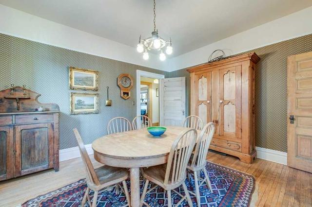 2202 Queen St E, House semidetached with 6 bedrooms, 4 bathrooms and 2 parking in Toronto ON | Image 18