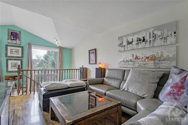 4 Cambray Lane, Townhouse with 3 bedrooms, 3 bathrooms and 3 parking in Ottawa ON | Image 17