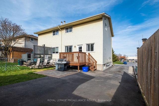 745 Ridley Dr, House semidetached with 3 bedrooms, 2 bathrooms and 5 parking in Kingston ON | Image 34