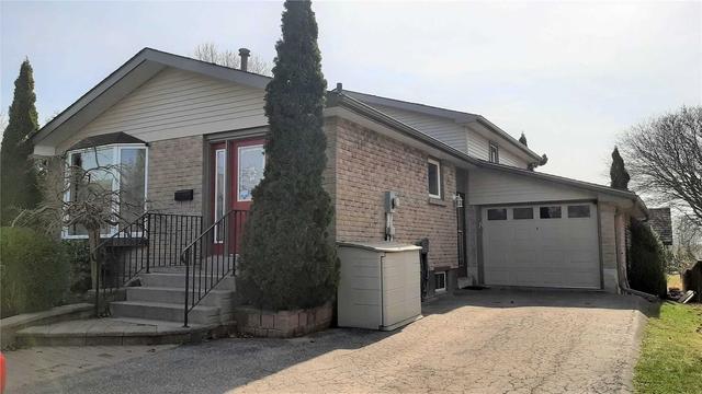 635 Capilano Cres, House detached with 3 bedrooms, 2 bathrooms and 5 parking in Oshawa ON | Image 1