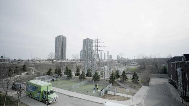 307 - 105 The Queensway Ave, Condo with 1 bedrooms, 1 bathrooms and 0 parking in Toronto ON | Image 6