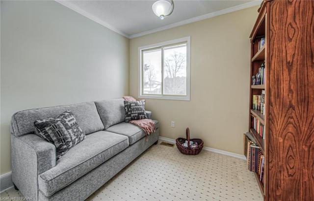 123 Sandsprings Crescent, House detached with 3 bedrooms, 2 bathrooms and 6 parking in Kitchener ON | Image 21