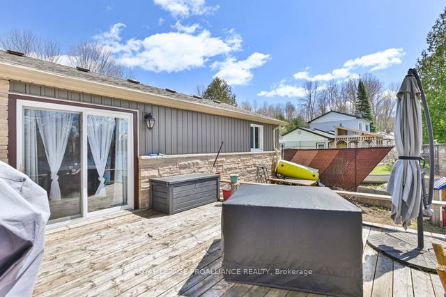 301 Sherry Rd, House detached with 3 bedrooms, 2 bathrooms and 9 parking in Tweed ON | Image 17