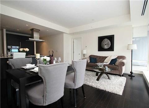 2703 - 180 University Ave, Condo with 1 bedrooms, 2 bathrooms and 1 parking in Toronto ON | Image 4