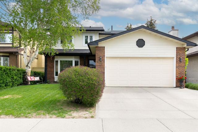 608 Woodbine Boulevard Sw, House detached with 4 bedrooms, 2 bathrooms and 4 parking in Calgary AB | Image 1