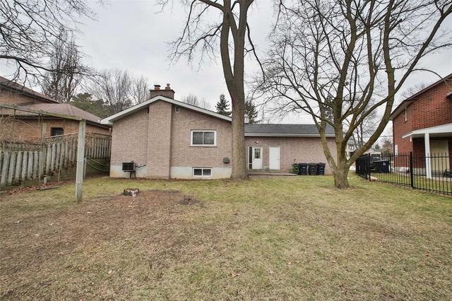 1439 Military Tr, House detached with 3 bedrooms, 2 bathrooms and 10 parking in Toronto ON | Image 16