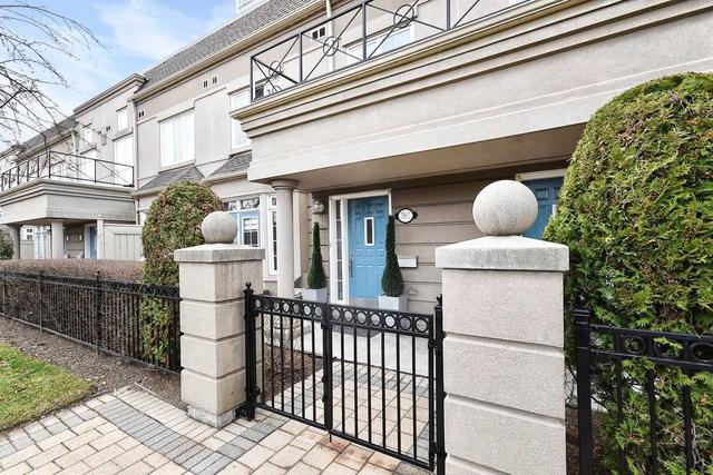 th2 - 3 Rean Dr, Townhouse with 2 bedrooms, 3 bathrooms and 2 parking in Toronto ON | Image 1