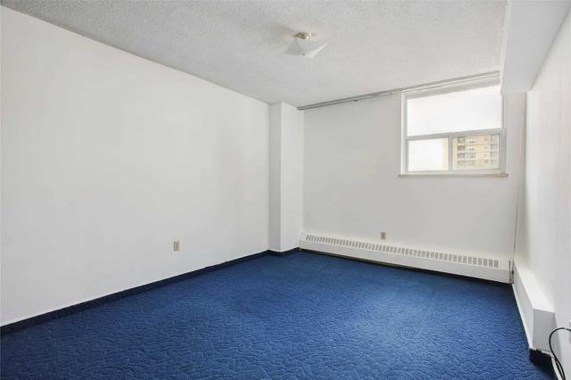 1703 - 390 Dixon Rd, Condo with 2 bedrooms, 1 bathrooms and 1 parking in Toronto ON | Image 10