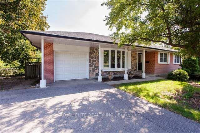 16 Willowgate Dr, House detached with 3 bedrooms, 2 bathrooms and 3 parking in Markham ON | Image 1