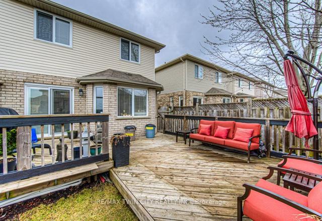 524 Windflower Cres, House detached with 3 bedrooms, 2 bathrooms and 3 parking in Kitchener ON | Image 24