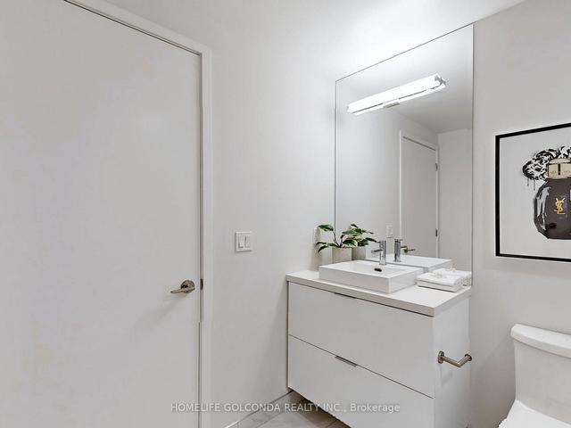 2509 - 15 Queens Quay E, Condo with 2 bedrooms, 1 bathrooms and 1 parking in Toronto ON | Image 20